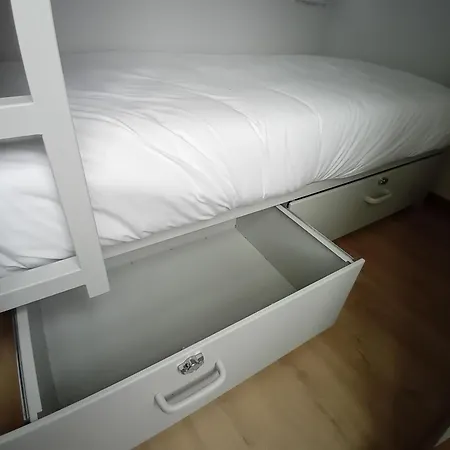 Lindo Vale 412 Hostal *