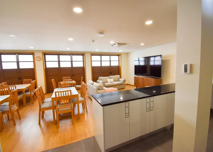 Lindo Vale 412 Hostal *