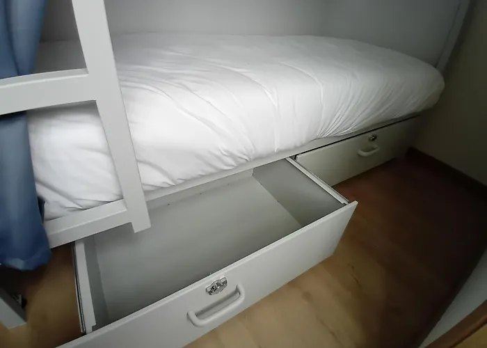 Lindo Vale 412 Hostal *